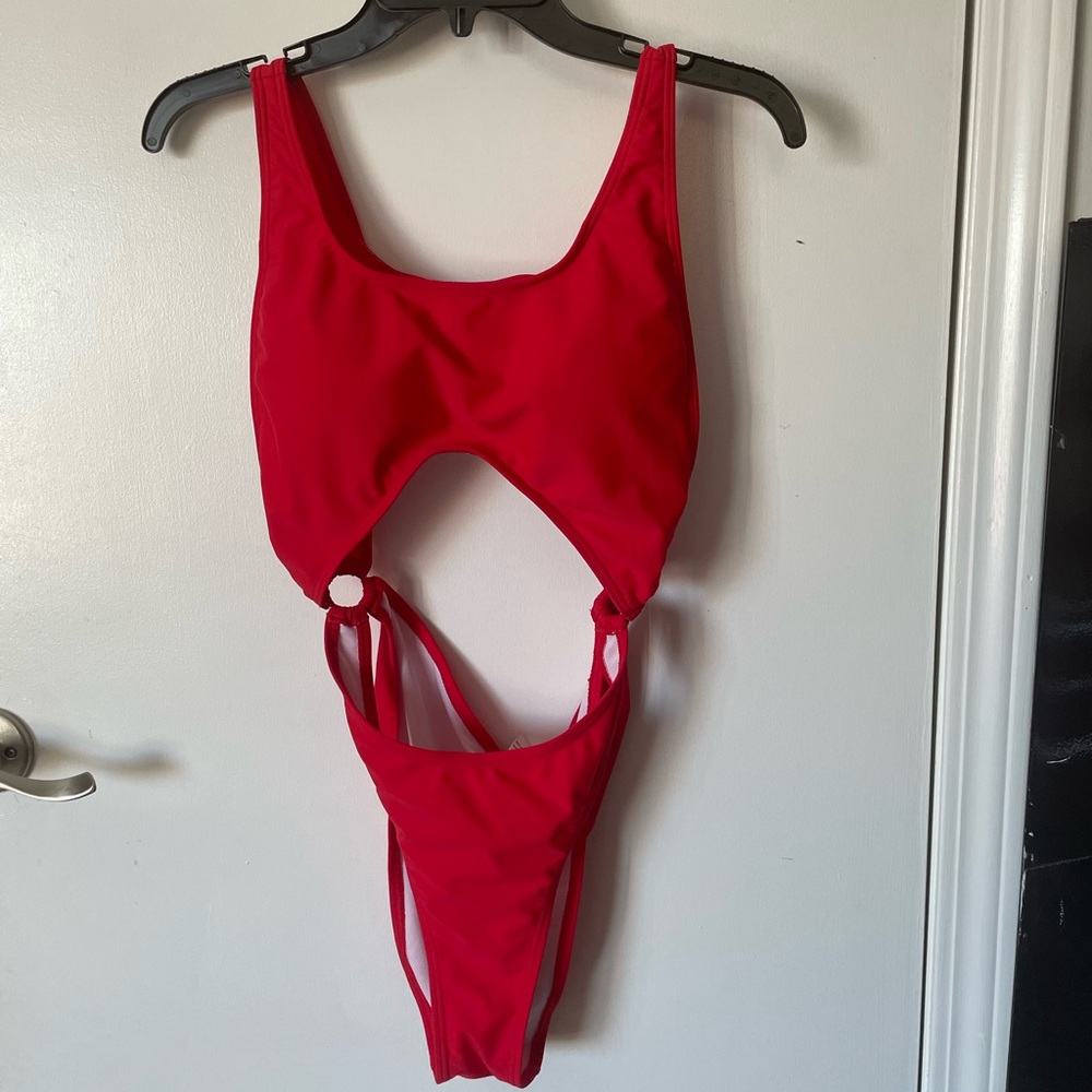 One piece cutout monokini